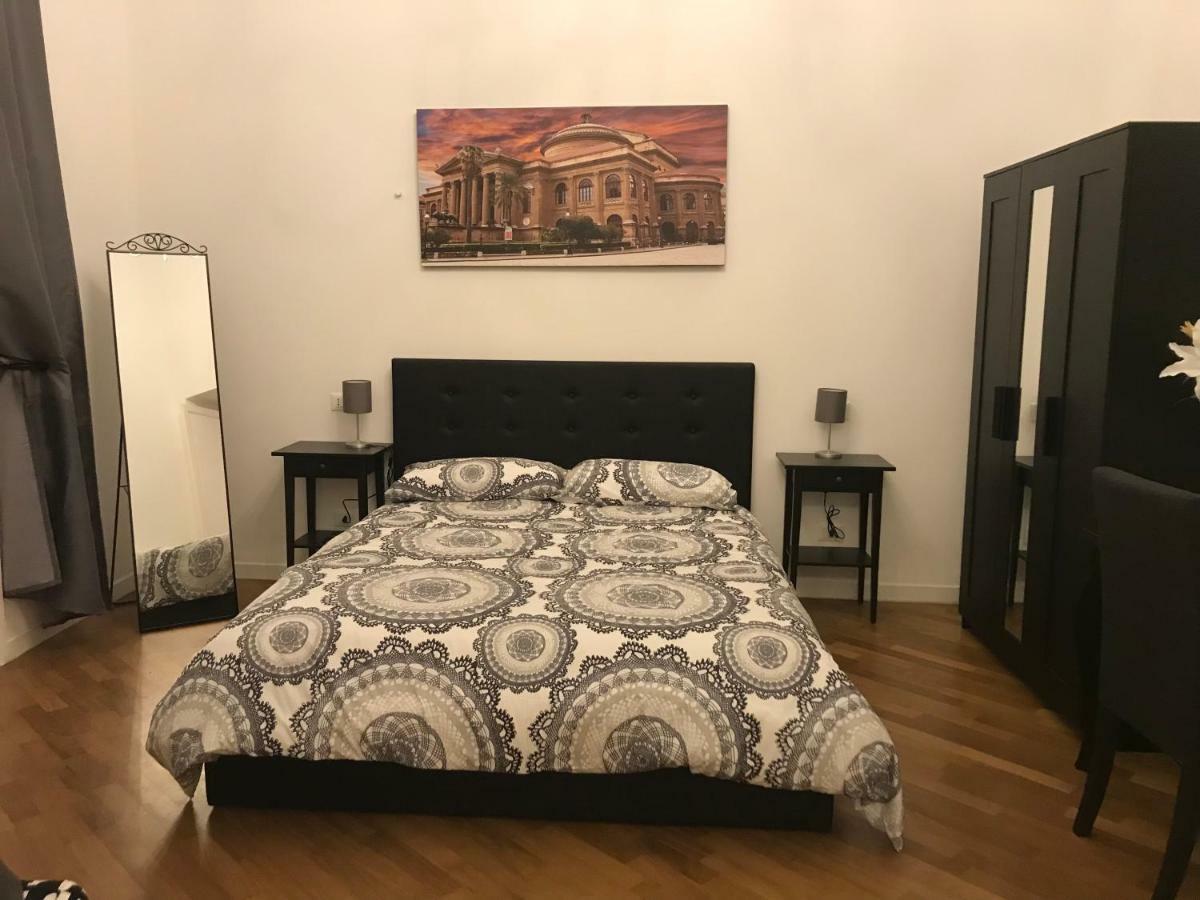 La Dimora Dell'Artista Apartment Palermo Luaran gambar